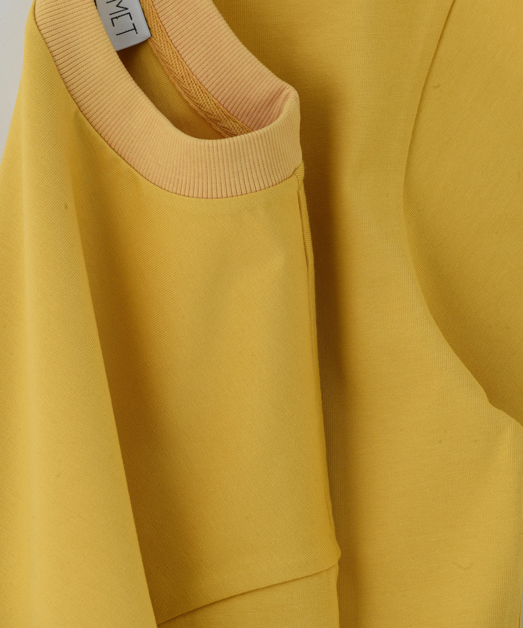 KEMET | Oversized Basic T-shirt in Cotton Mustard Yellow