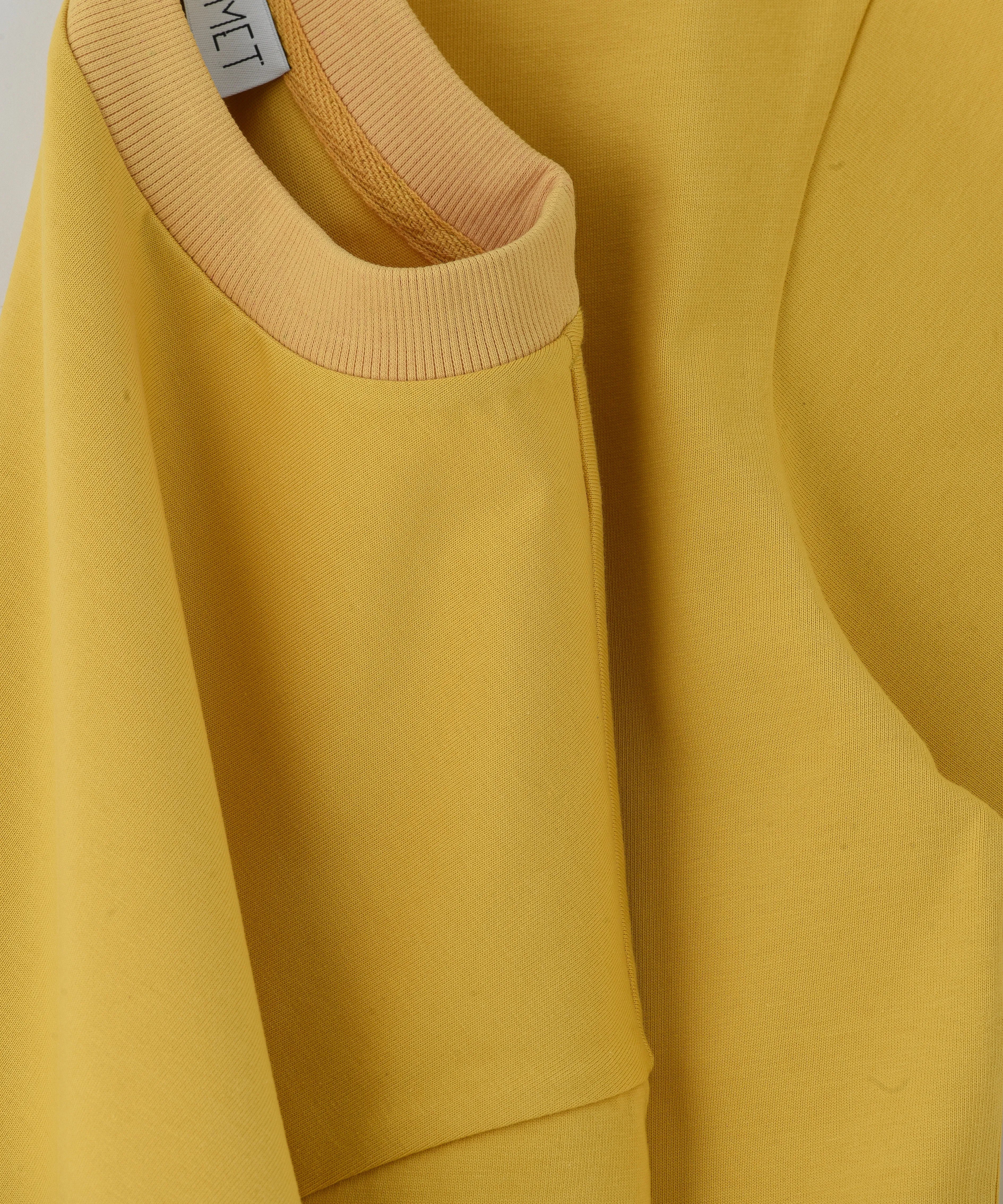 KEMET | Oversized Basic T-shirt in Cotton Mustard Yellow