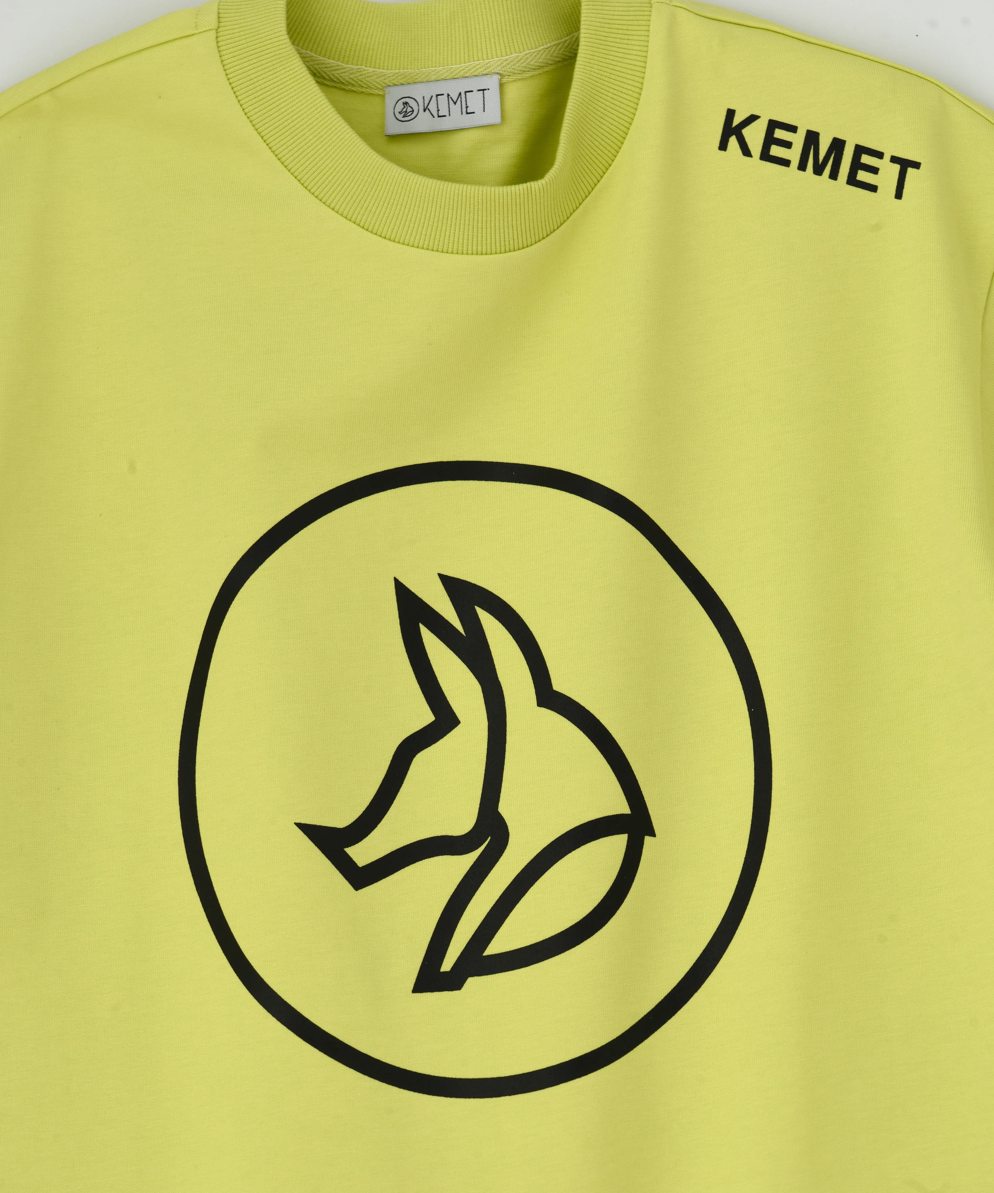 CLEO — Graphic Oversized Tee
Available in: Lime Green, Mustard Yellow, Beige