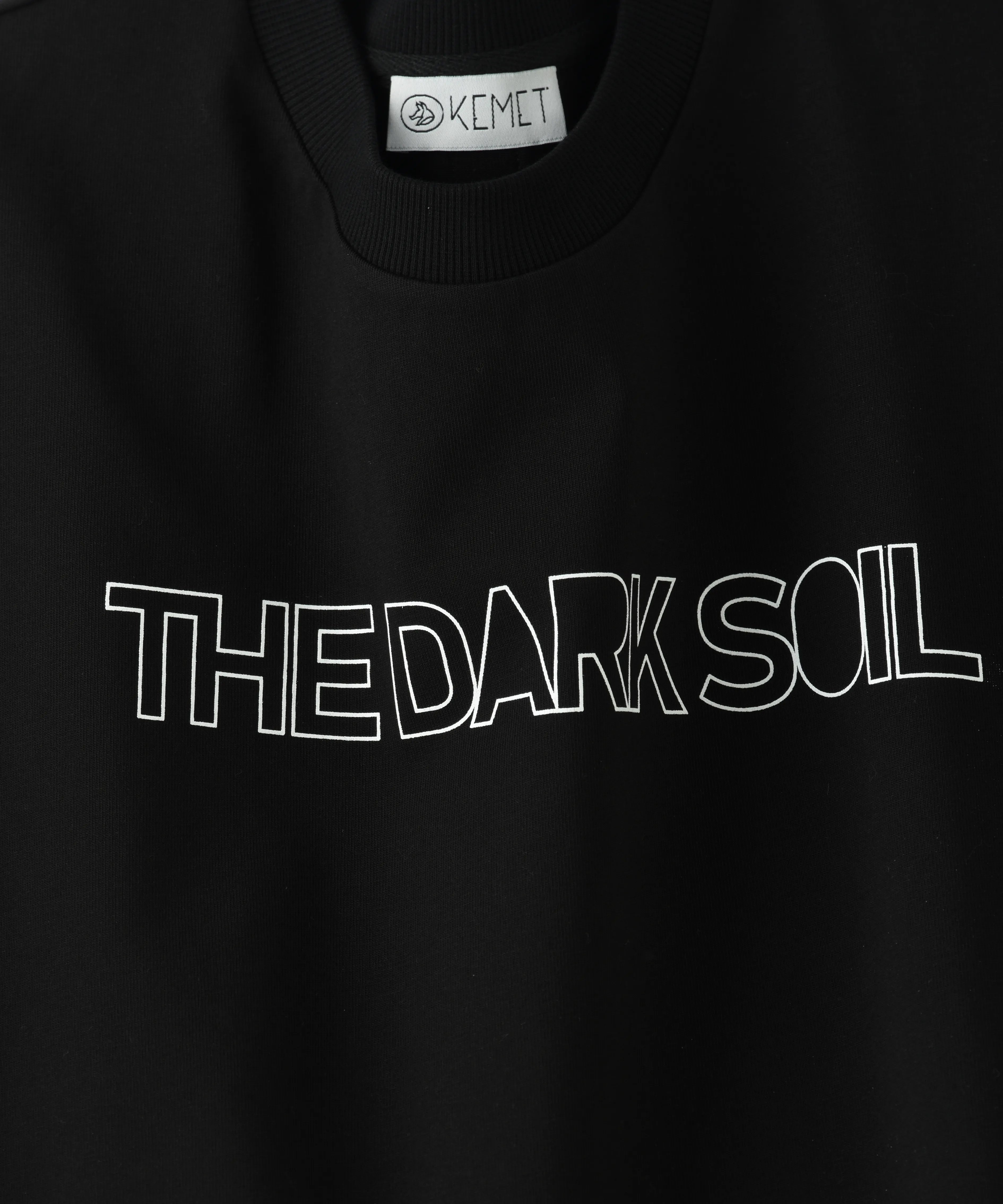 ANOBIS — Graphic Oversized Tee
Available in: Black